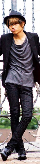 

チェックフォーマルワンピース　
トップスカットソー
チェックワンピース　
コサージュ付　

